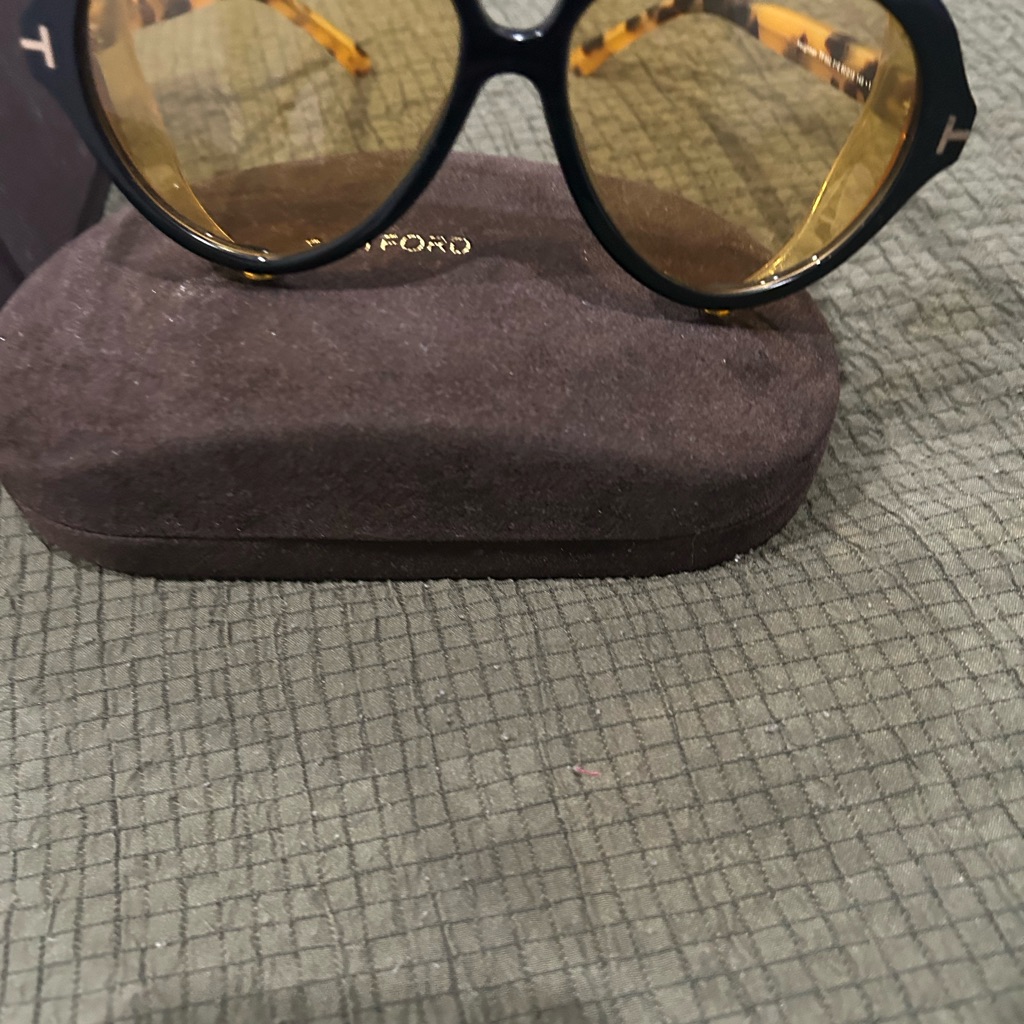 Tom Ford Black Frame Sunglasses With Amber Lenses And Tortoise Arms